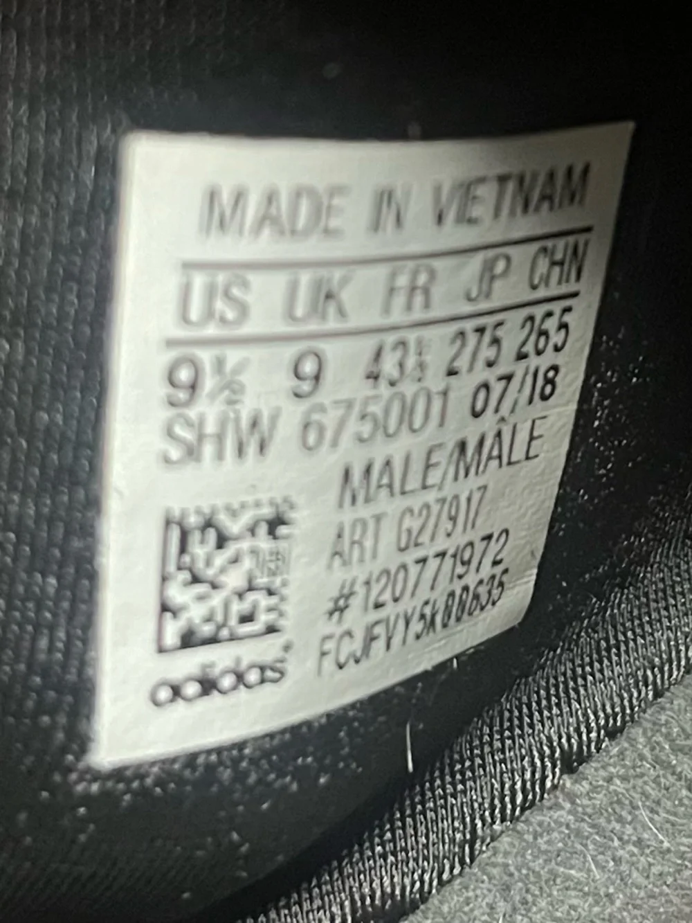 Adidas NMD R1 - Picture 10 of 11